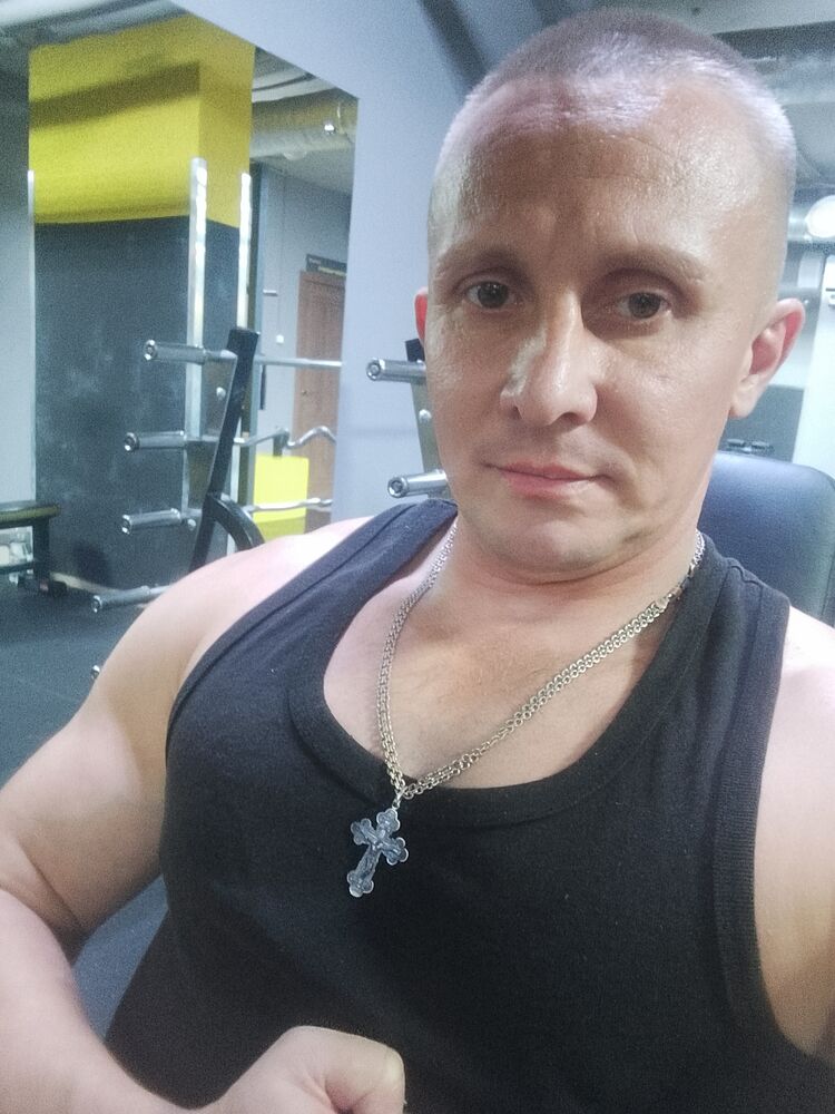  38052442  Alexander, 38 ,    