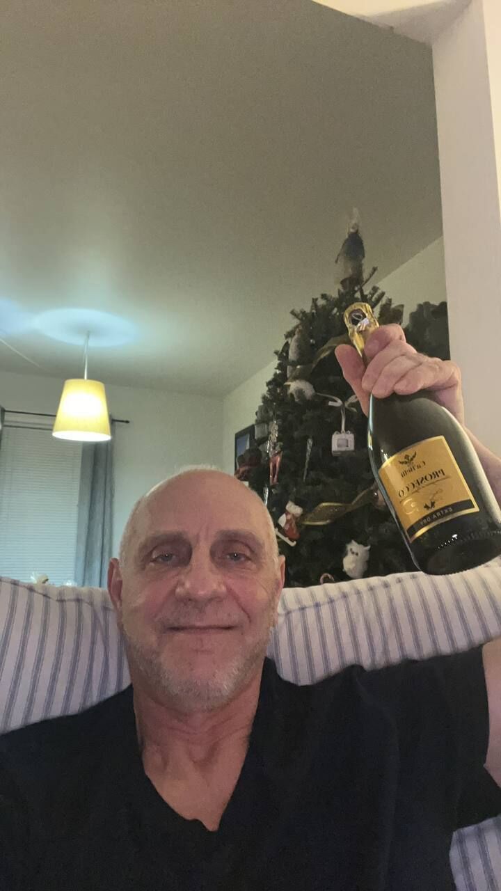  31749102  Emil, 56 ,    Nantucket