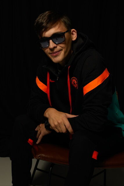  35612612  , 33 ,    --