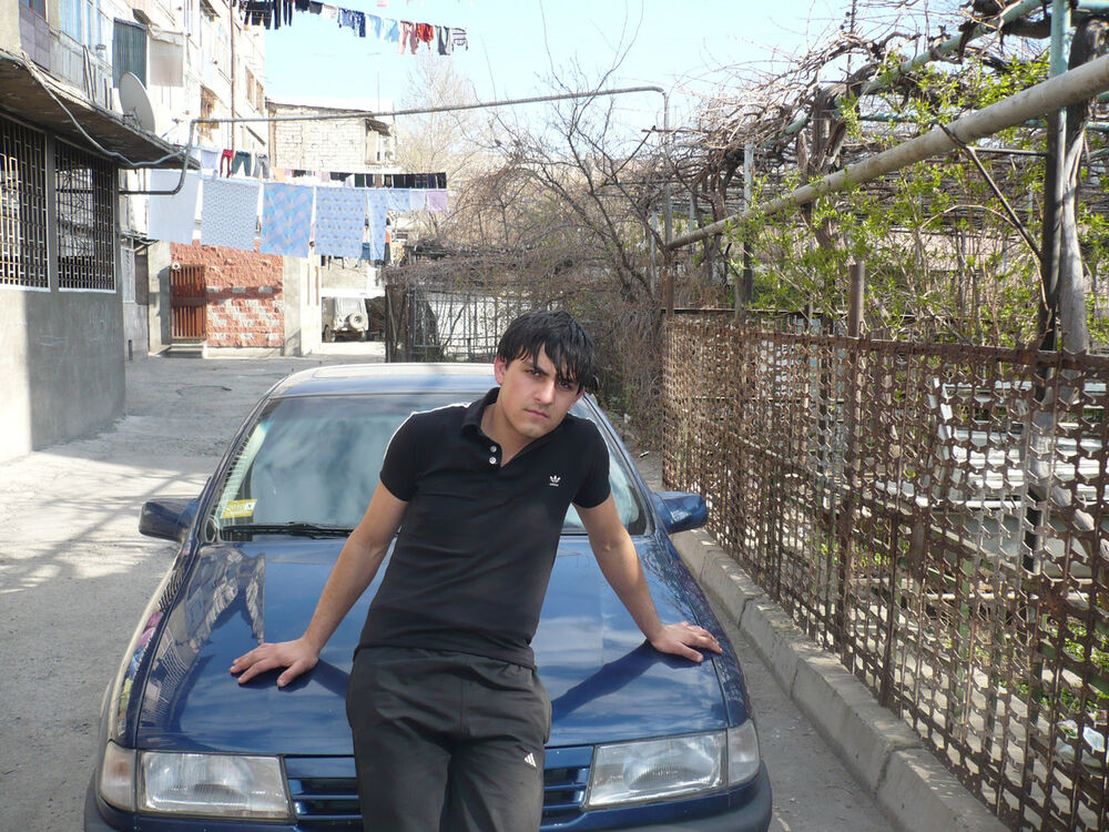  4700952  Armen, 35 ,    