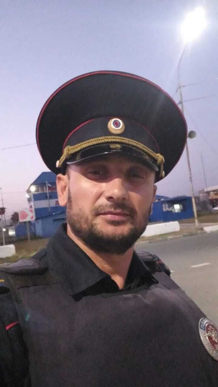  ,   Adam, 41 ,   ,   