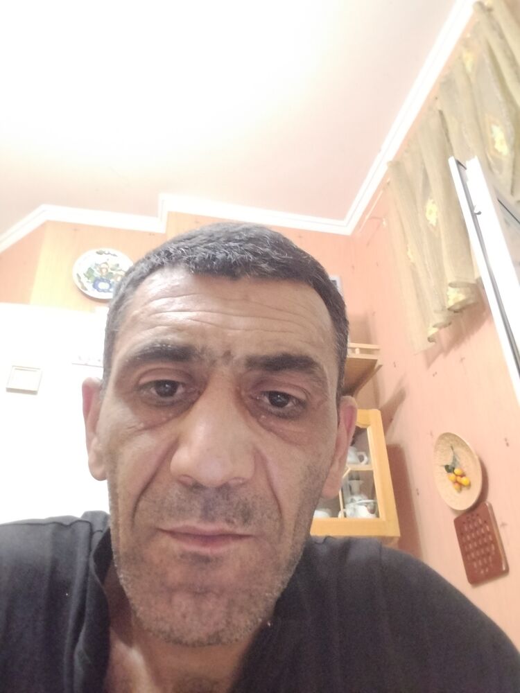  35208062  , 49 ,    