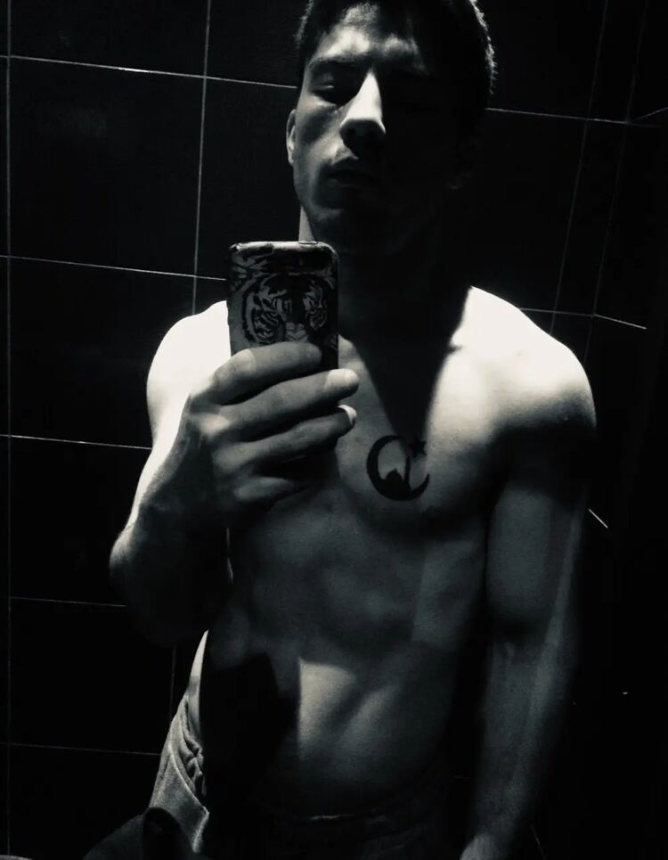  -,   Umid, 25 ,   ,   