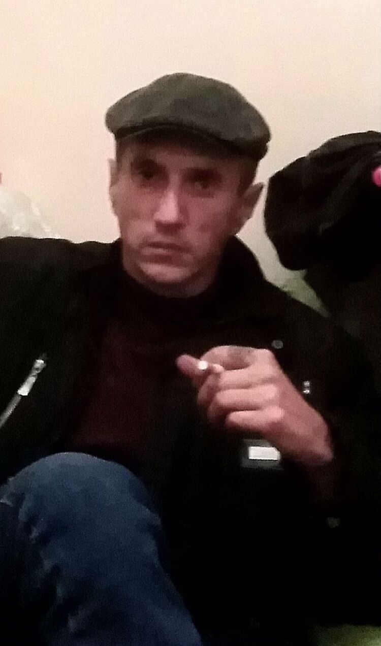  42484622  , 46 ,    