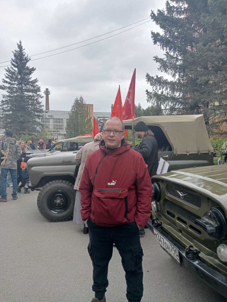  51956662  , 41 ,    