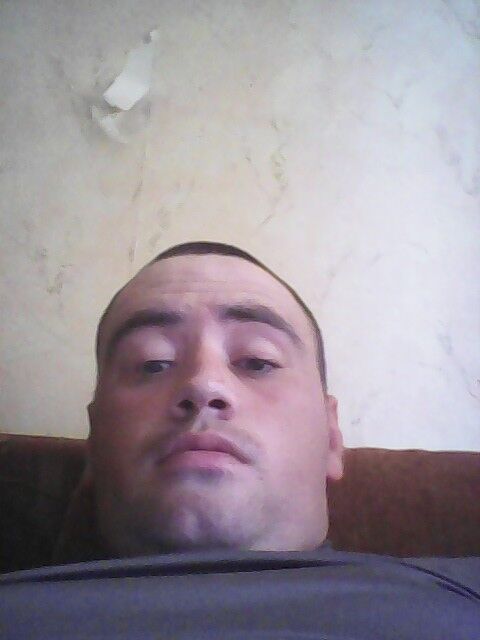  7593852  Ewgeniy, 35 ,    