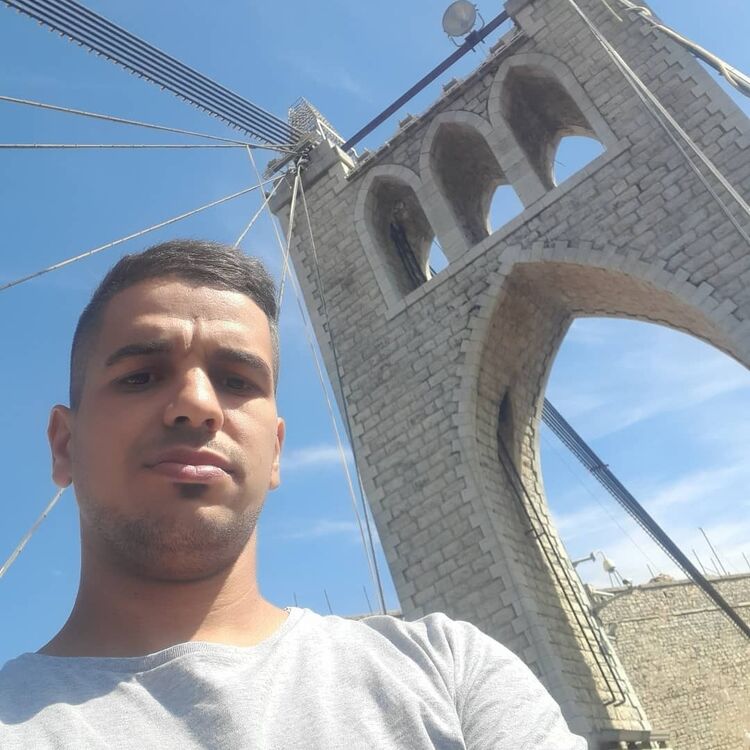  24262682  Mohamed, 32 ,    Algiers