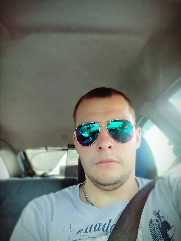  8867882  , 32 ,    