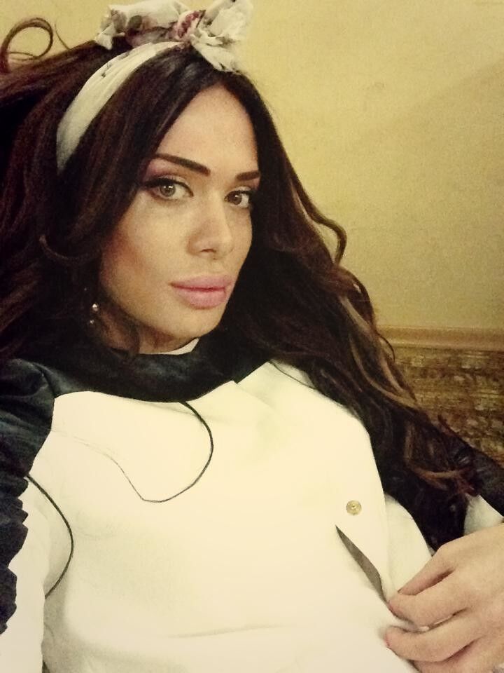  4111742  Nata, 33 ,    Piraeus