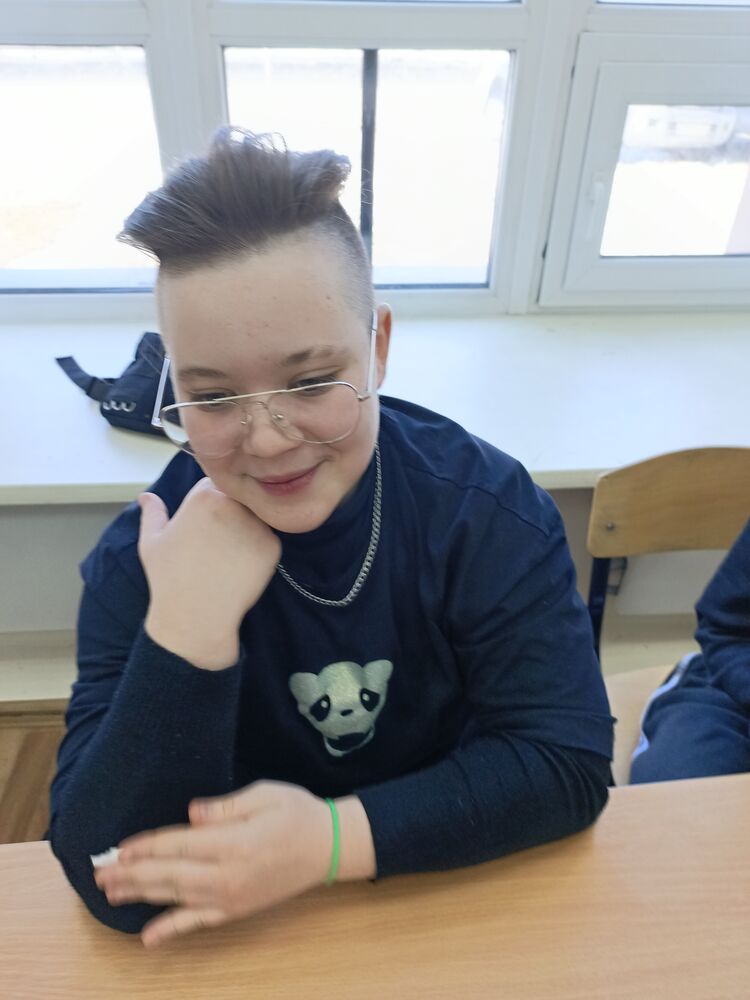 46923102  , 19 ,    