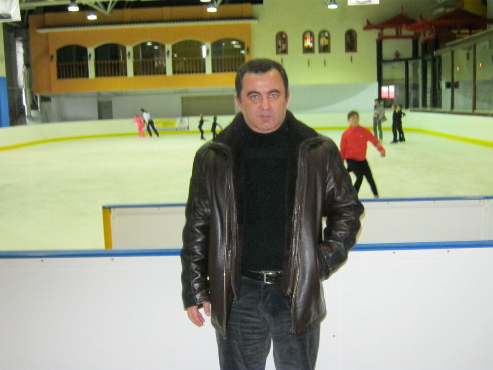  22699382  Vartan, 50 ,     