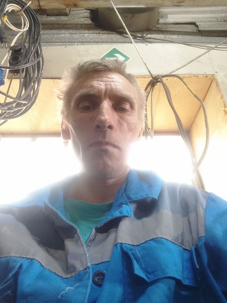  51628152  , 42 ,    