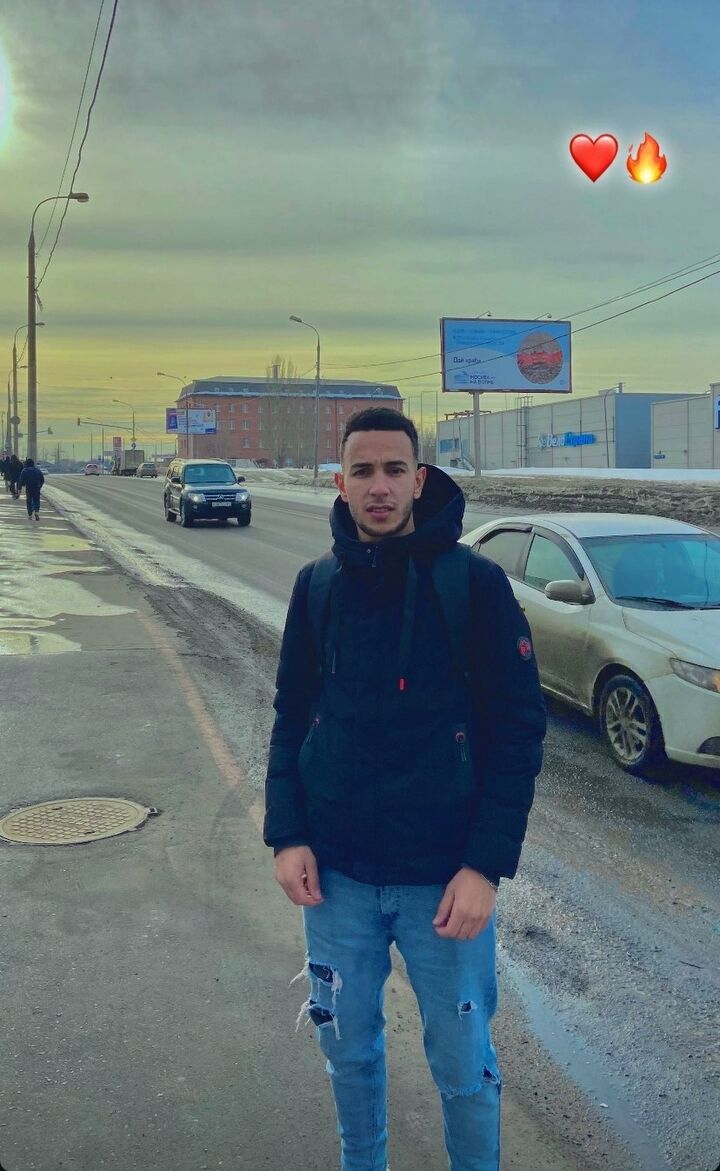  42546982  Mohamed, 25 ,    