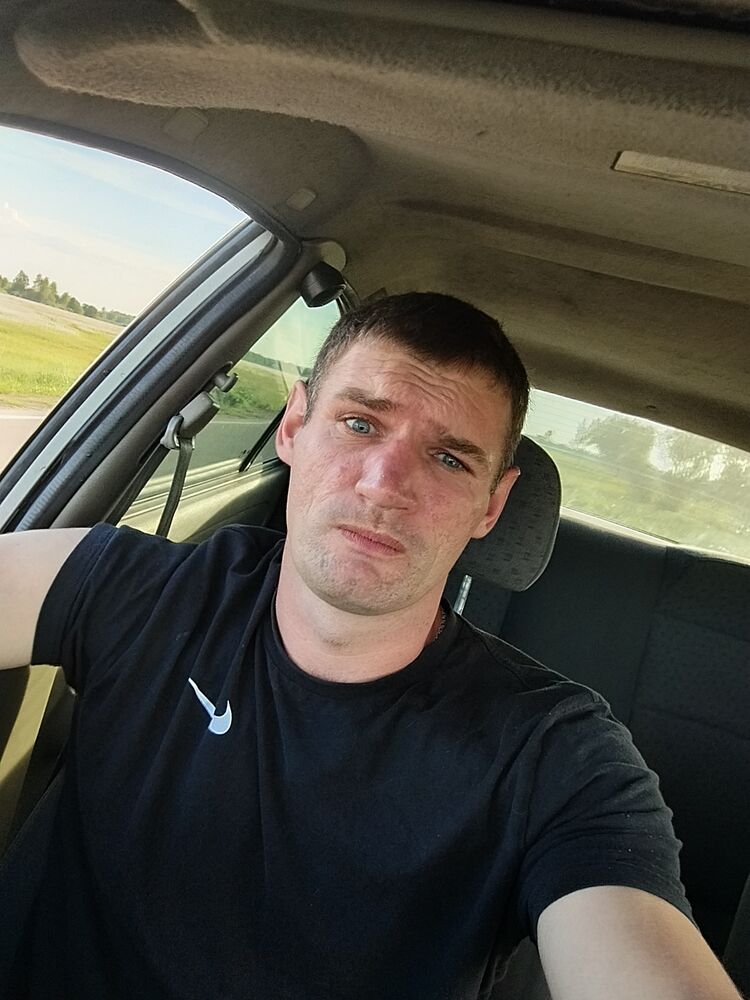  44159842  Alexey, 33 ,    