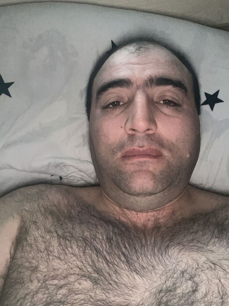  46658552  , 33 ,    