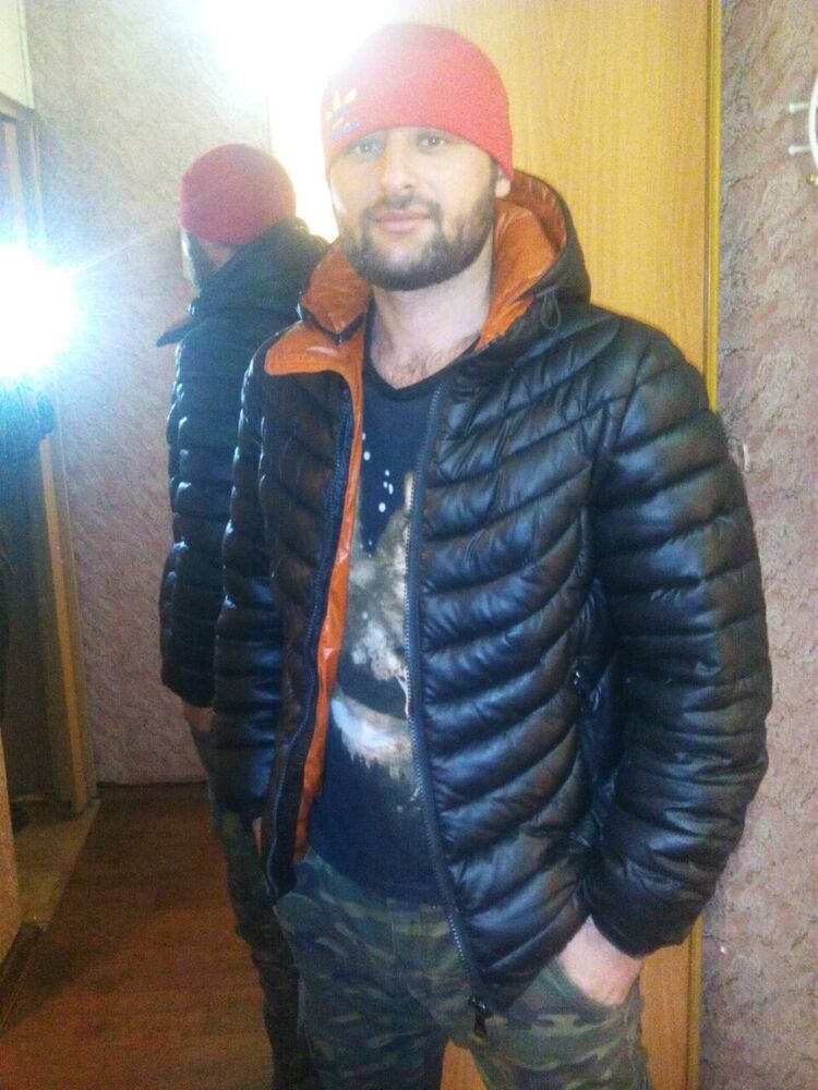 ,   Farmon, 34 ,   ,   , c 