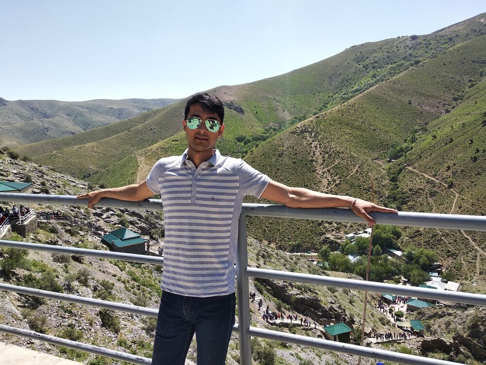  28058532  , 32 ,    