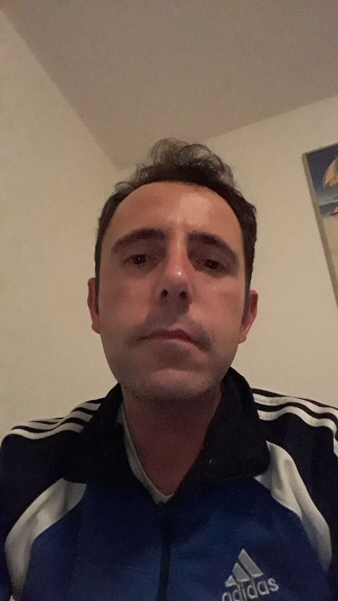  18492802  Remo, 48 ,    Vedelago