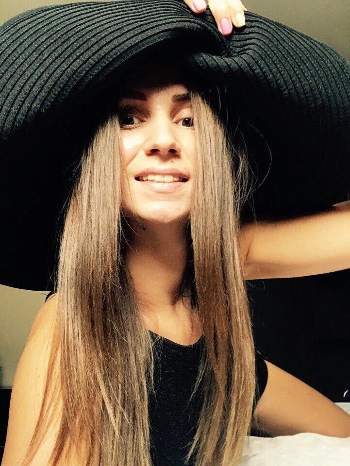  ,   Lili, 38 ,   c 