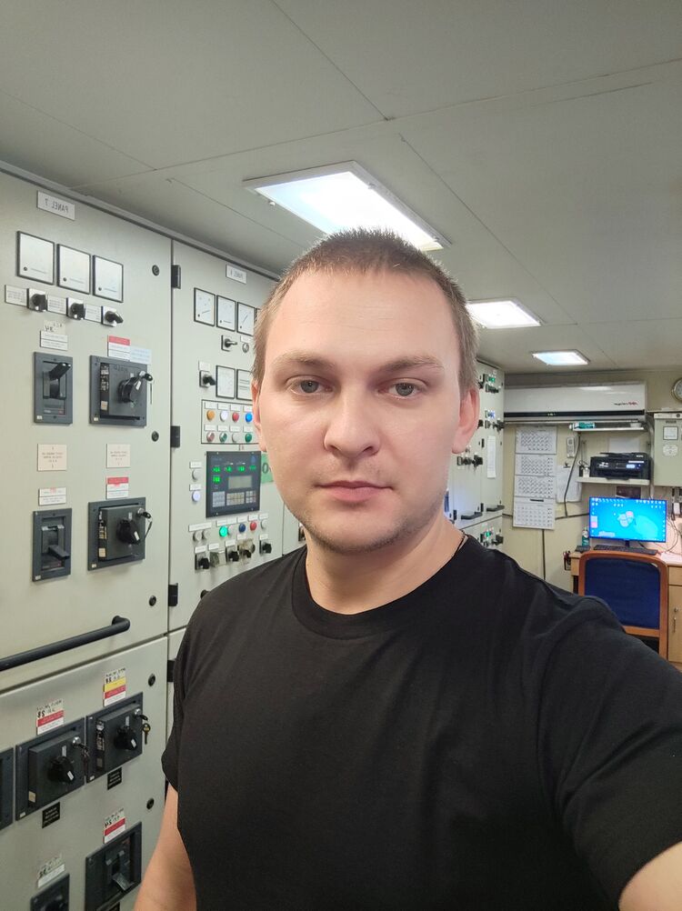  31476902  Konstantin, 32 ,    Cermany