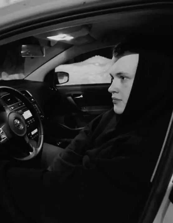  35803012  , 24 ,    -