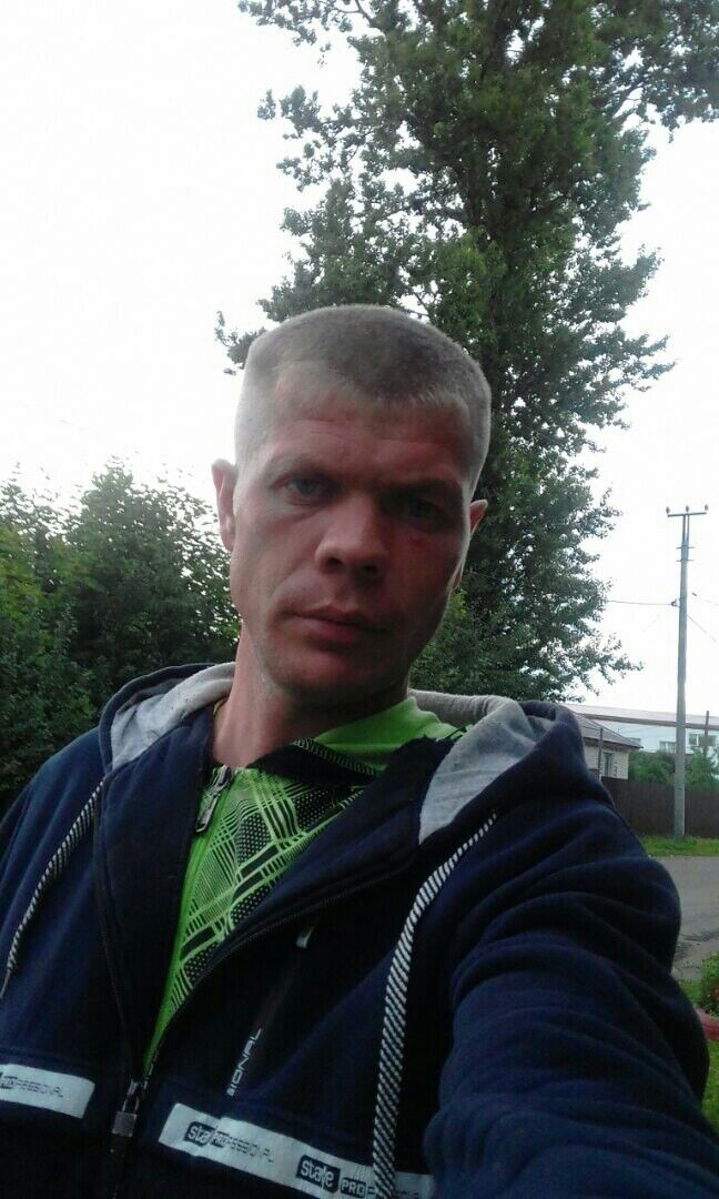  ,   Sergei, 38 ,   ,   , c 
