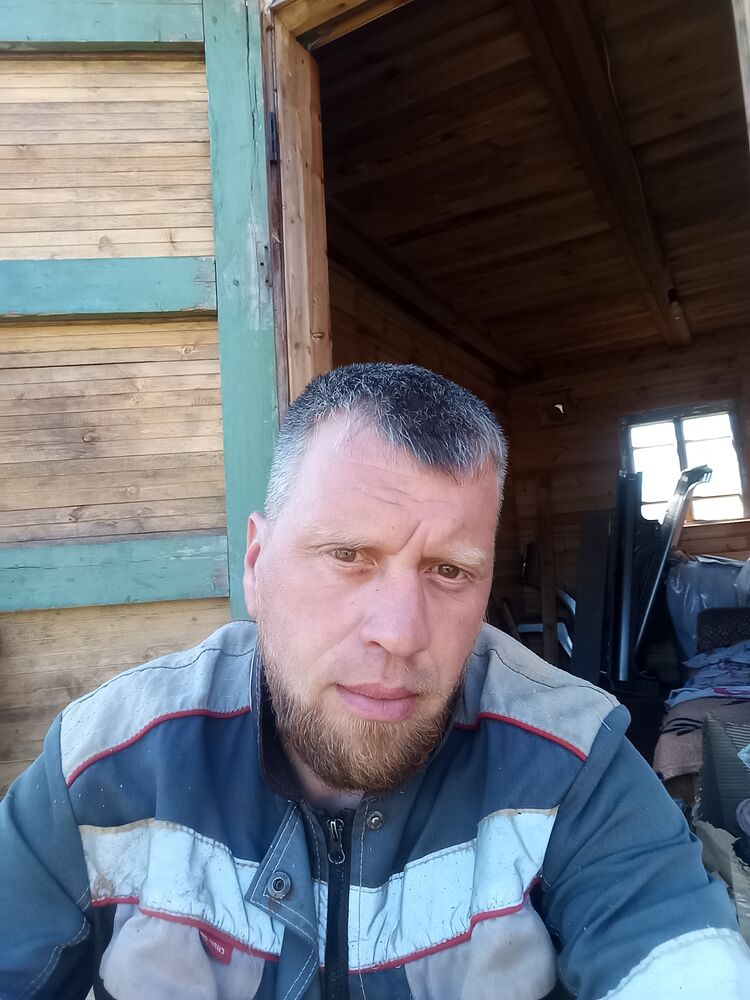  43758942  , 39 ,    