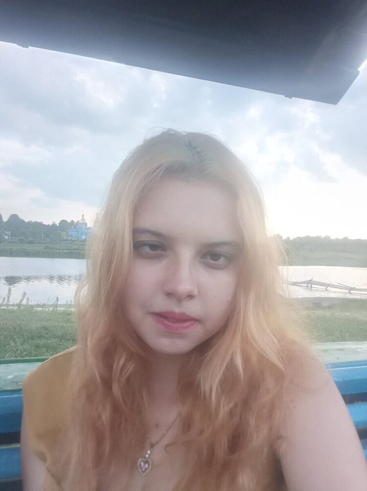 Фото 21391352 девушки OLESIA, 25 лет, ищет знакомства в Кременеце