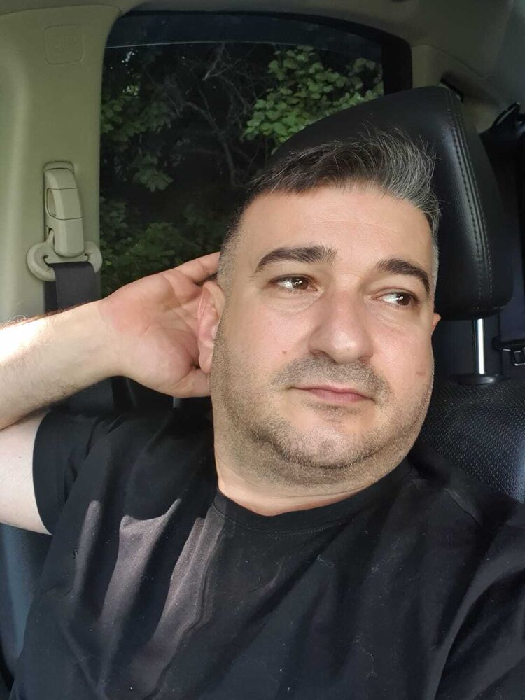  ,   Ruslan, 40 ,   ,   
