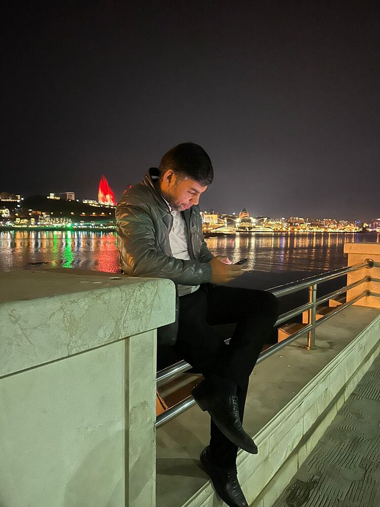  44032632  Tural, 38 ,    