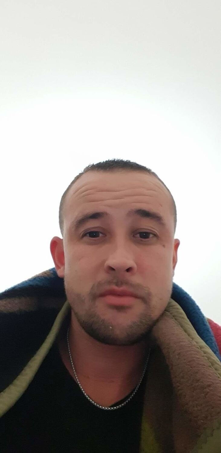  24016092  Andrey, 36 ,    Holon
