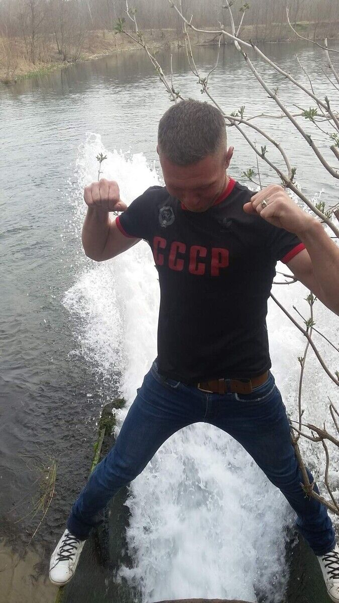  20010192  Sergei Ch, 42 ,    