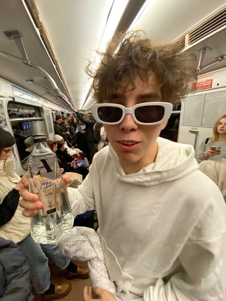 -,   , 20 ,   ,   
