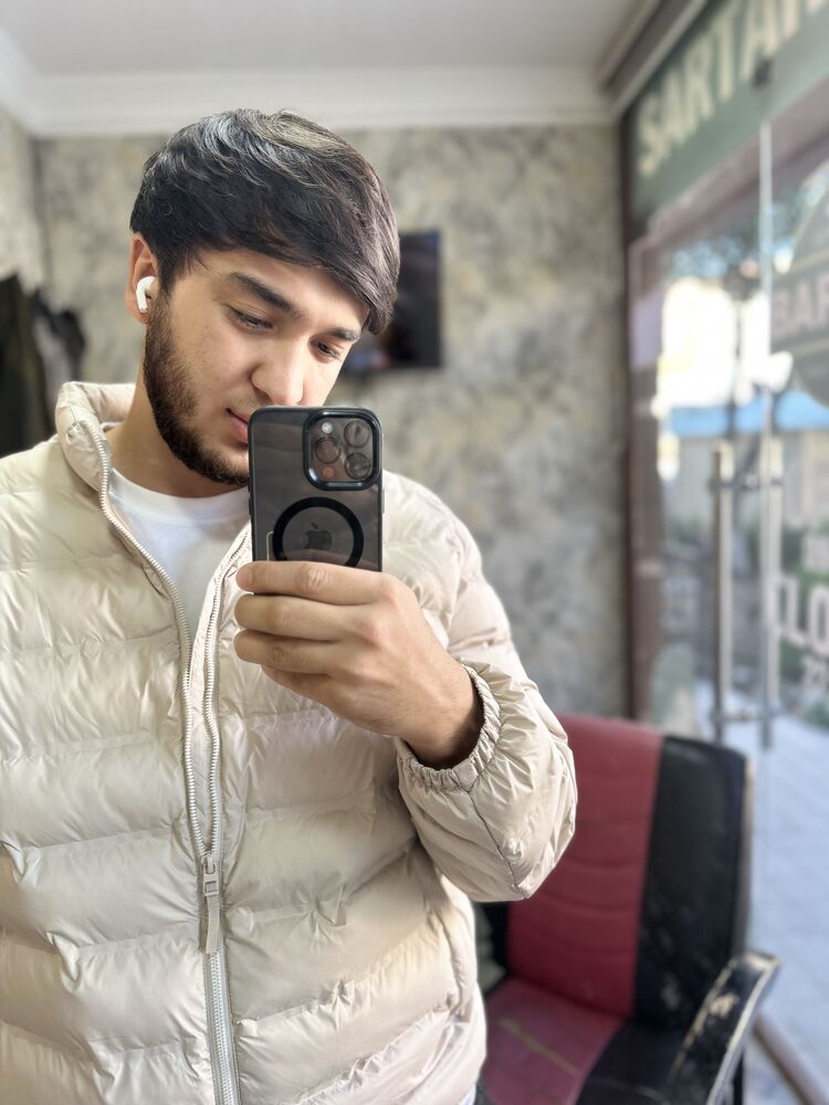  39268072  Umar, 23 ,    