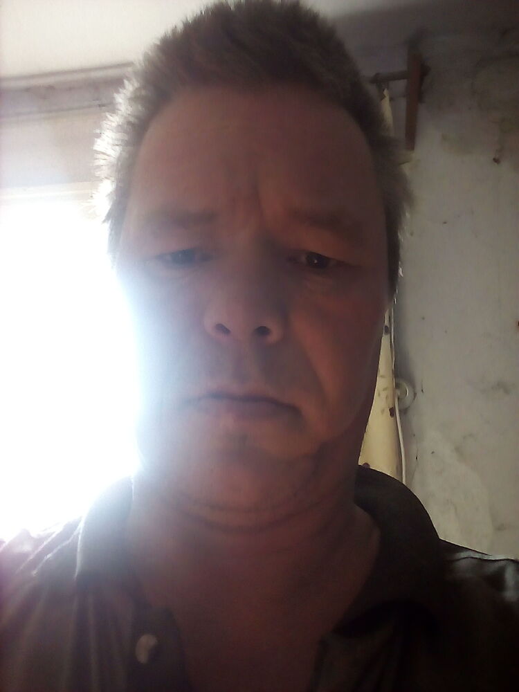  42735812  Alexander, 42 ,    
