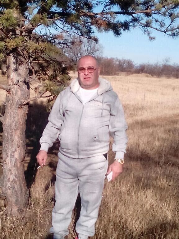  35583142  Andy, 53 ,    