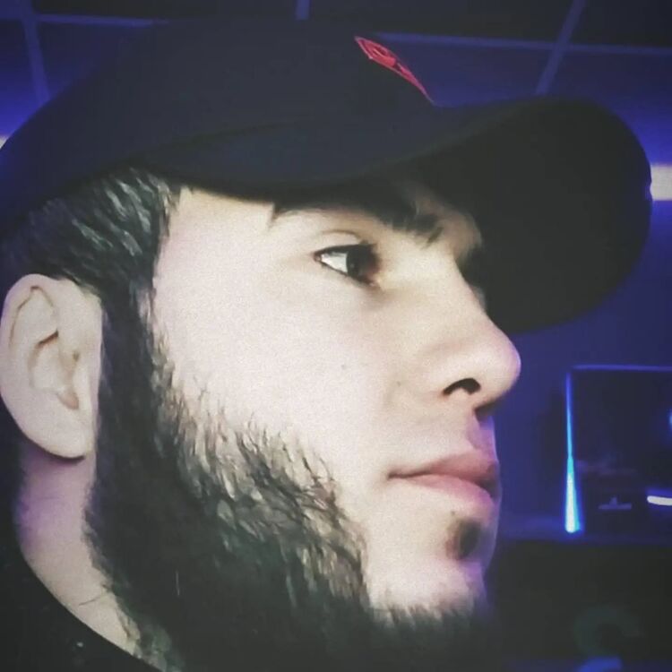  52810872  Azimjon, 26 ,    