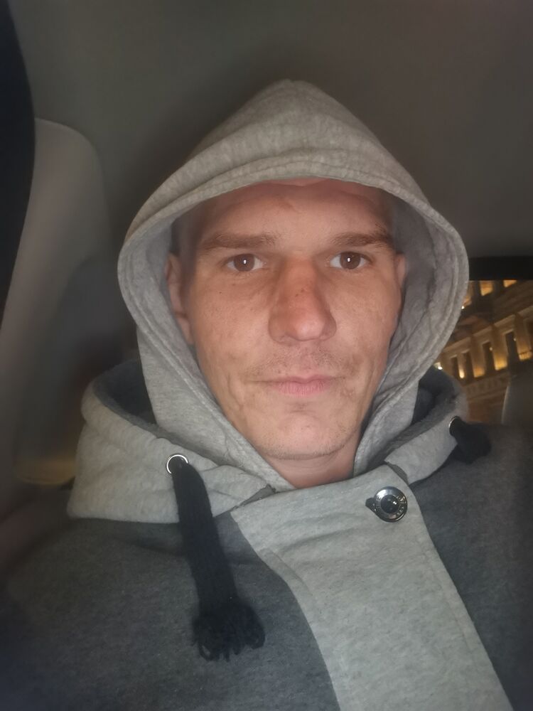  39866012  , 33 ,    -