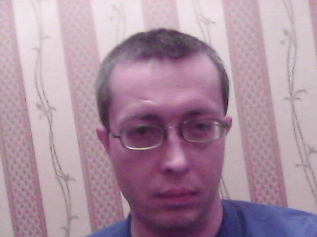  4316352  Yroslav, 46 ,    