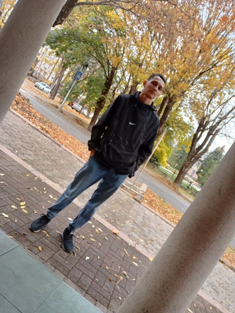  39170392  , 20 ,    