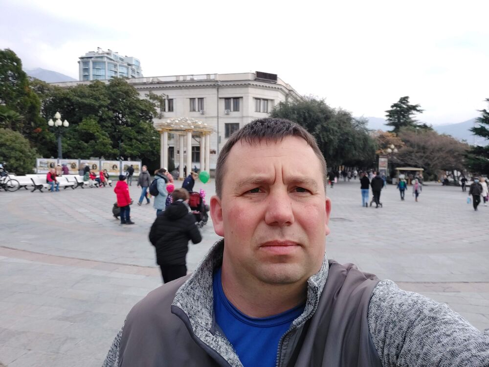  ,   Viktor, 40 ,   ,   , c , 