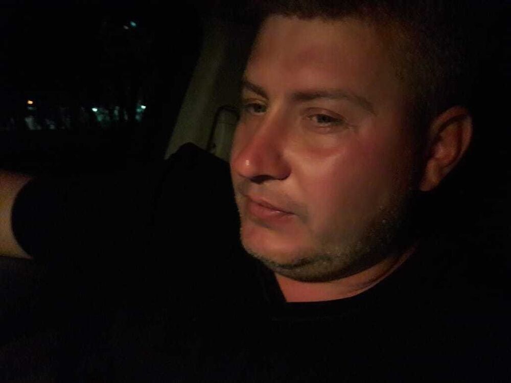  15639362  Alex, 44 ,    