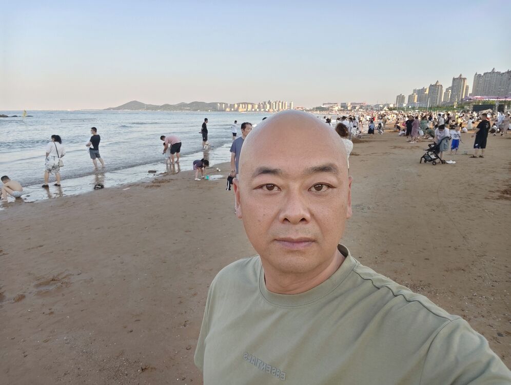  47091092  China man, 42 ,    