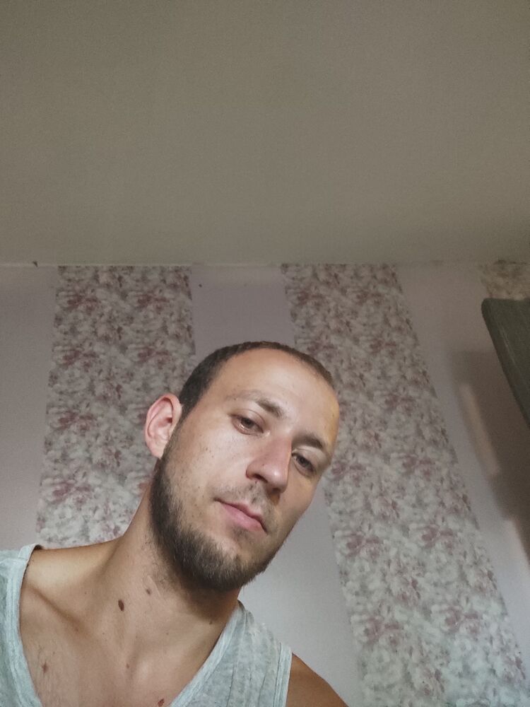  52703642  , 30 ,    