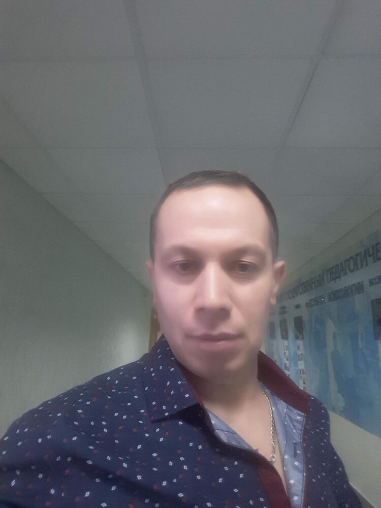  47169822  Ruslan, 43 ,    