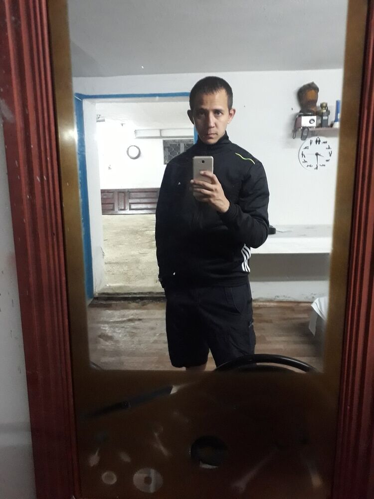  ,   Ivan, 36 ,     , c 