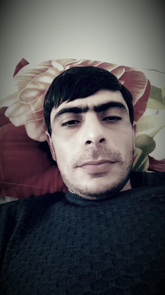  18759682  , 37 ,    