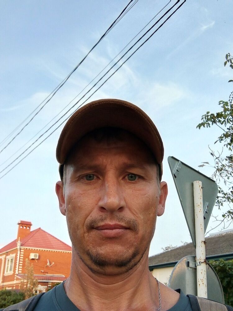  37372232  , 44 ,    