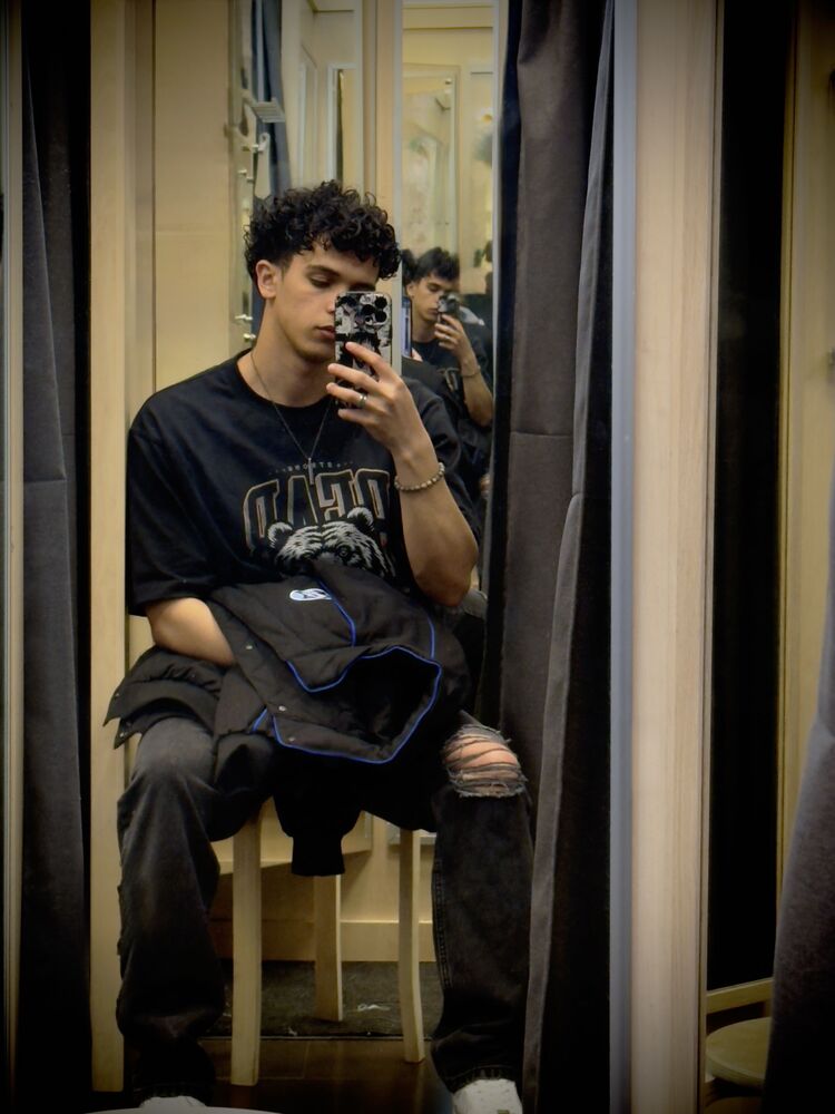  53634952  Sami, 25 ,    --