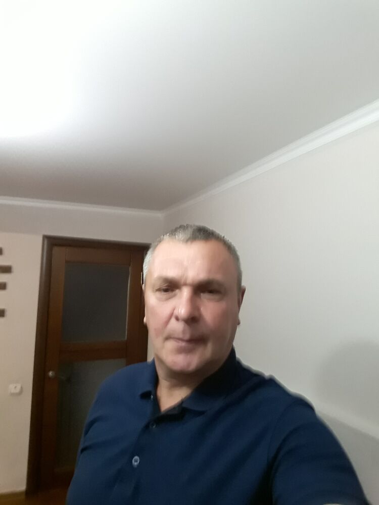 37983792  , 54 ,    